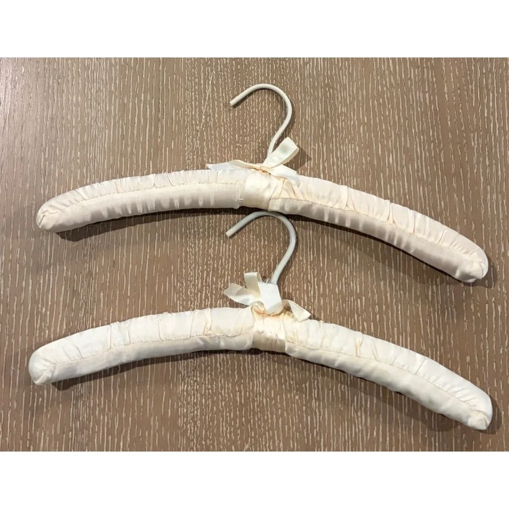 Vintage Padded Satin Hangers Set of 2 Cream Ivory Ribbon Bow Detail 15.5 Inch